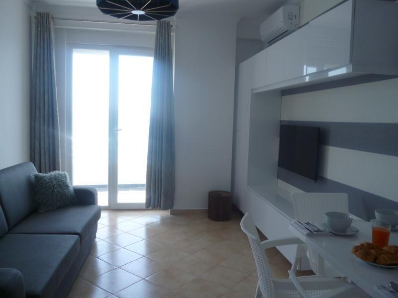 Beautifull Holiday Apartment Larisa Саранда Екстер'єр фото